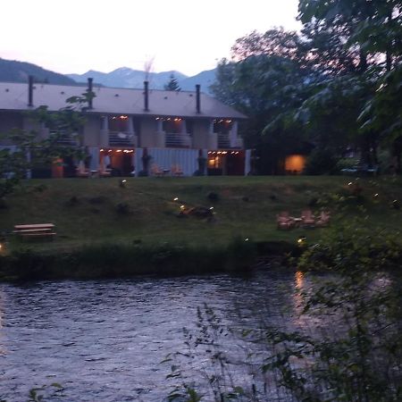 Moon River Suites #1 North Bend Esterno foto