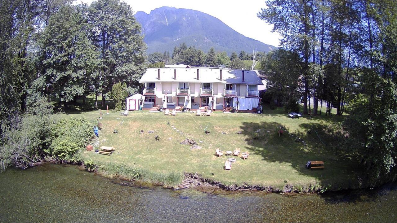 Moon River Suites #1 North Bend Esterno foto