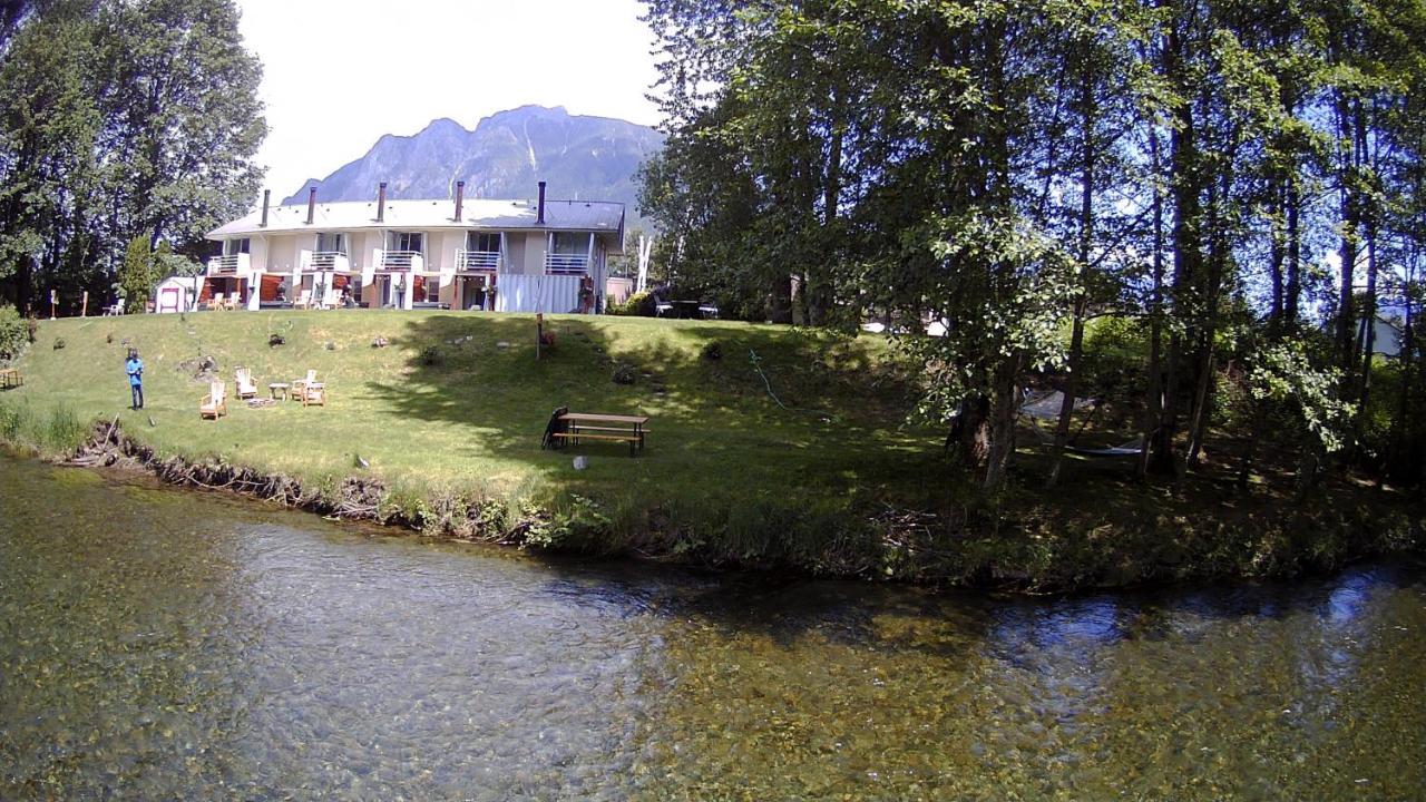 Moon River Suites #1 North Bend Esterno foto