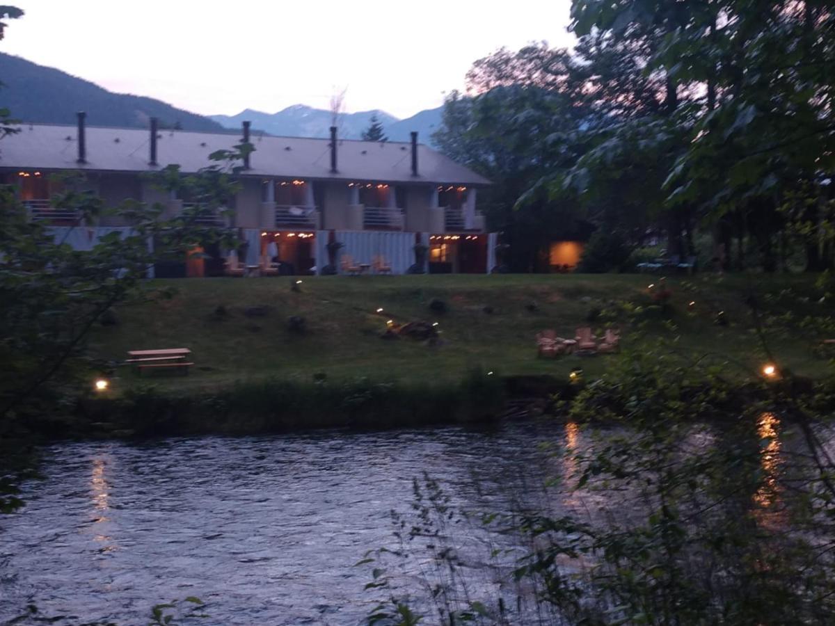 Moon River Suites #1 North Bend Esterno foto